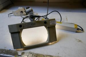 Illuminated Magnifying Lense, Bench Mounted