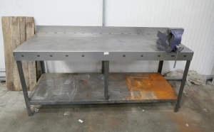 Steel Workbench With Vice