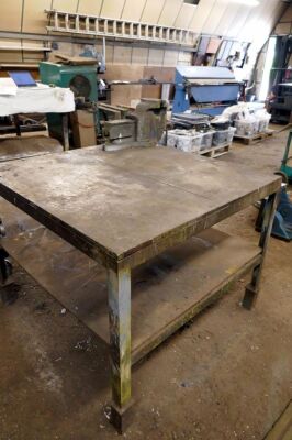 Steel Welding Table With Record No 25 Vice