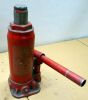 8T Hydraulic Bottle Jack - 2