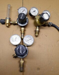 Gas Flow Regulators 3 Off