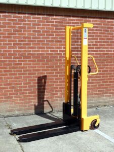 Manual Forklift