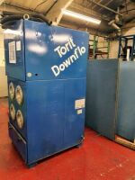Larger dust extractor