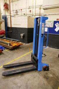 Kindemann Mobile Lift Truck