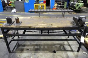 Engineers Bench With Toolsetters And 4" Vice