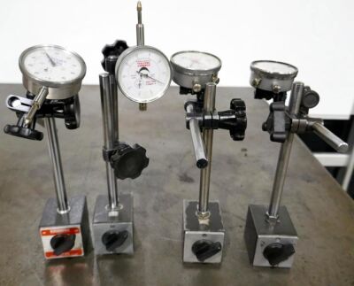 Magnetic Clock Stands With DTIs