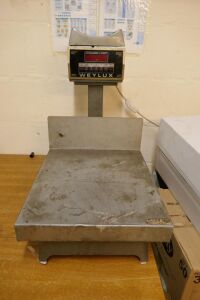 Weylux Model 850CW Batching Scales