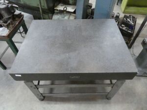 Crown 3' x 4' Granite Table