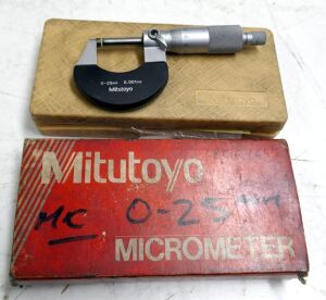 Mitutoyo 0-25mm Micrometer