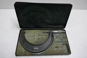 Moore & Wright 5-6" Micrometer