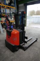 BT SPE135S Electric Powered Pedestrian Straddle Stacker