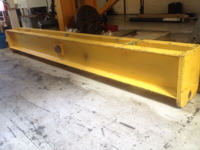 Unknown Lifting Spreader Beam