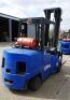Hyster X386 5.5T Gas Forklift Truck YOM 2004 - 10