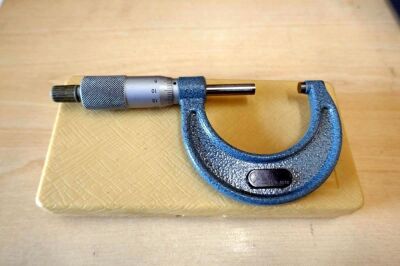 Mitutoyo Micrometer 25-50mm