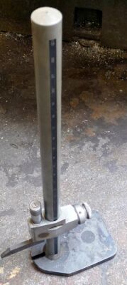 APE 24" Vernier Height Gauge