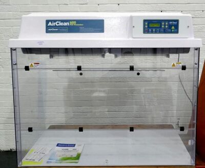 Fisher Scientific 16457260 SYN-48PWLF-E Syngene Airclean 600 PCR Workstation