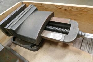 9" Heavy Duty Machine Vice