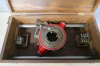 Chatwin 1/4" - 1 1/4" Threading Head