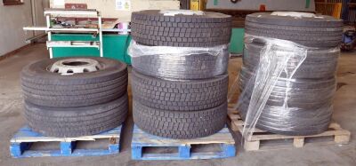 Alcoa Aluminium Truck Wheels & Tyres 10 Off