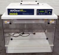 Fisher Scientific 16514341 SYN-32PWLF-E Syngene Airclean 600 PCR Workstation