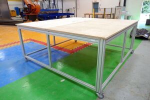 Minitec Aluminium Table