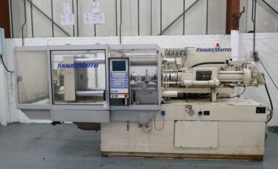 Krauss Maffei 110-520 C1 Plastic Injection Moulder