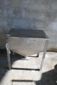 Aluminium Materials Hopper 500mm x 800mm x 800mm