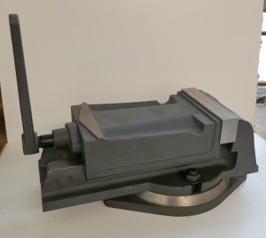 Unused 6" Swivel Base Vice