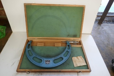 Draper 8-9" Micrometer