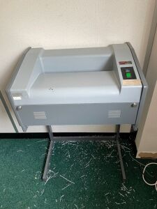 GE Dahle paper shredder