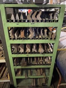 Assorted pressbrake tooling