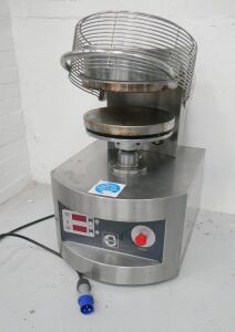 Cuppone Pizza Form Heated Pizza Press
