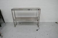 Quantum Heat Lamp Station