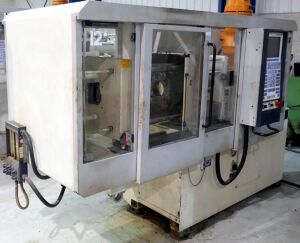 Krauss Maffei KM30-220C Plastic Injection Mould Machine