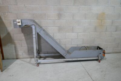 UPM Swan Neck Conveyor