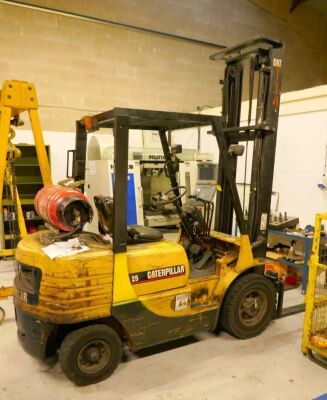 Caterpillar 25 Forklift Truck