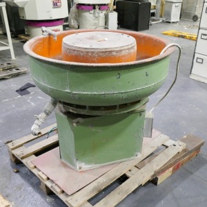 Vibrating Bowl Finishing Machine