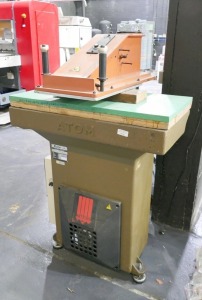 Atom Clicker Press