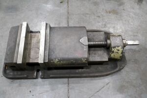 9" Machine Vice