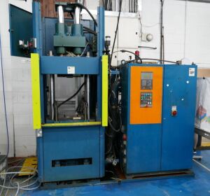 Maplan M1T-750/150 Rubber Injection Moulding Machine