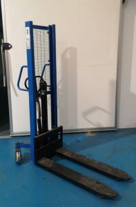 Pedestrian Tool Lift