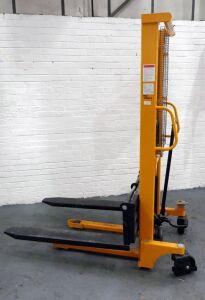 Pedestrian Tool Lift