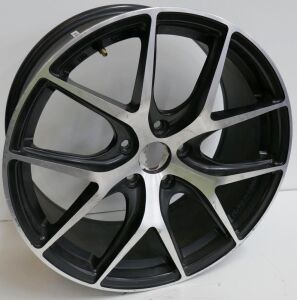 VAG 8x18" ET42 Alloy Wheels 4 Off