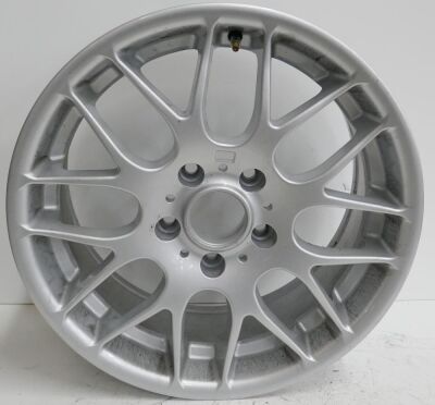 VAG 7.5x17" ET42 Alloy Wheels 7 Off