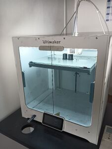 Ultimaker S5 FFF dual extruder 3D printer