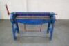 Edwards 4ft Metal Folder