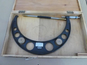 11"-12" External Micrometer