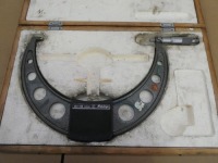 Mitutoyo 225-250mm External Micrometer