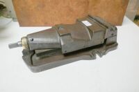 Hy-Lo 6" Machine Vice