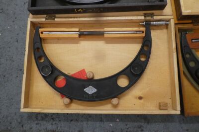 Moore & Wright 14-18" Micrometer Set